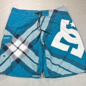 DC SHOES BOARD SHORTS
